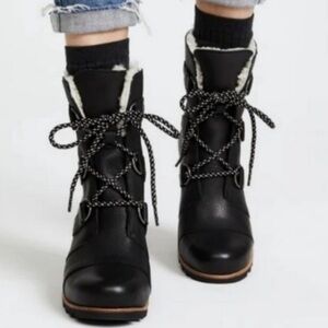 Sorel Black Pebbled Leather Joan of Artic Wedge Mid Shearling Wedge Lace Up 7.5